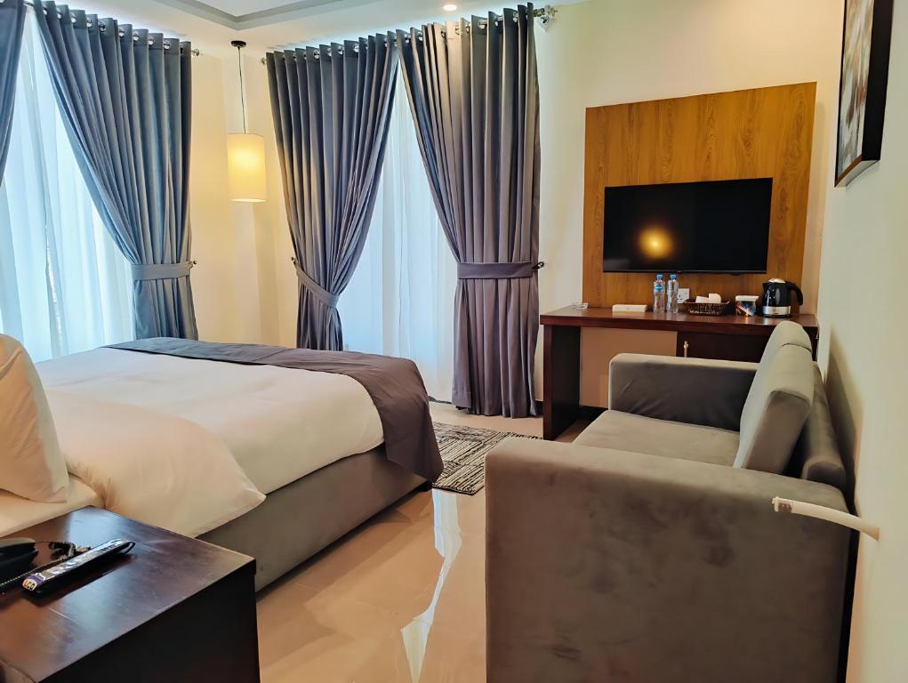 Executive Room